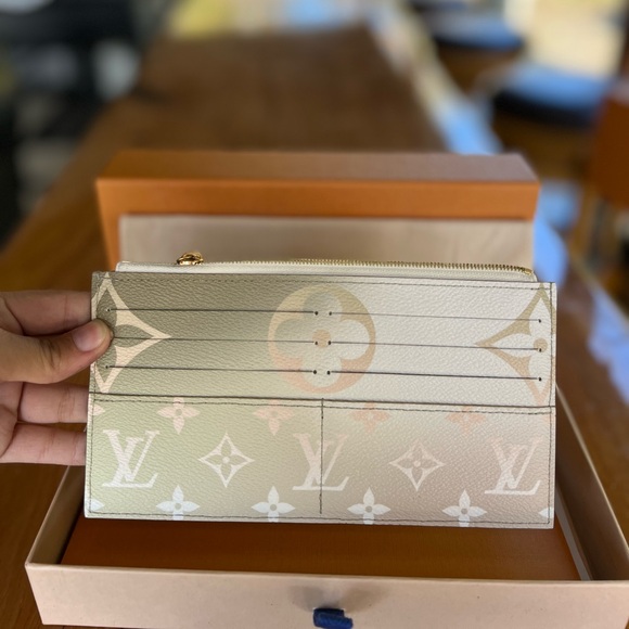 Louis Vuitton Slim Purse Wallet - Picture 2 of 5
